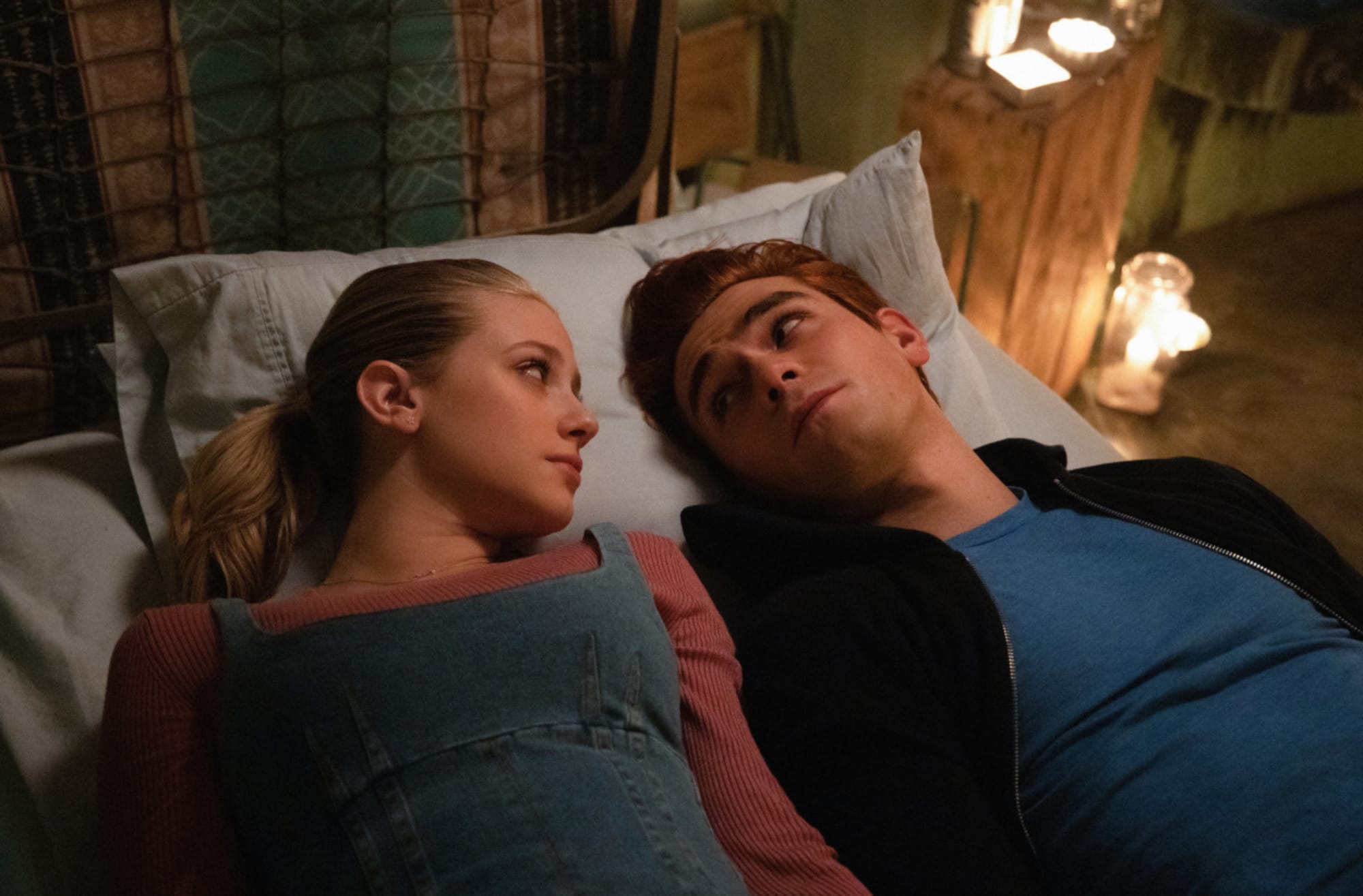 Riverdale What Is Steaming Between Archie Betty Thenationroar