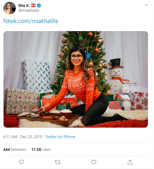 P0rnstar MiaKhalifa Shared Her Holiday Pictures Im Y