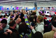 5 Savage Reaction Tweets From Canadians To USA On Black Friday 2019