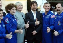 Tom Cruise And NASA Are Going To Make A Movie In Space, Will Elon Musk Join Them?? tom-cruise-with-team
