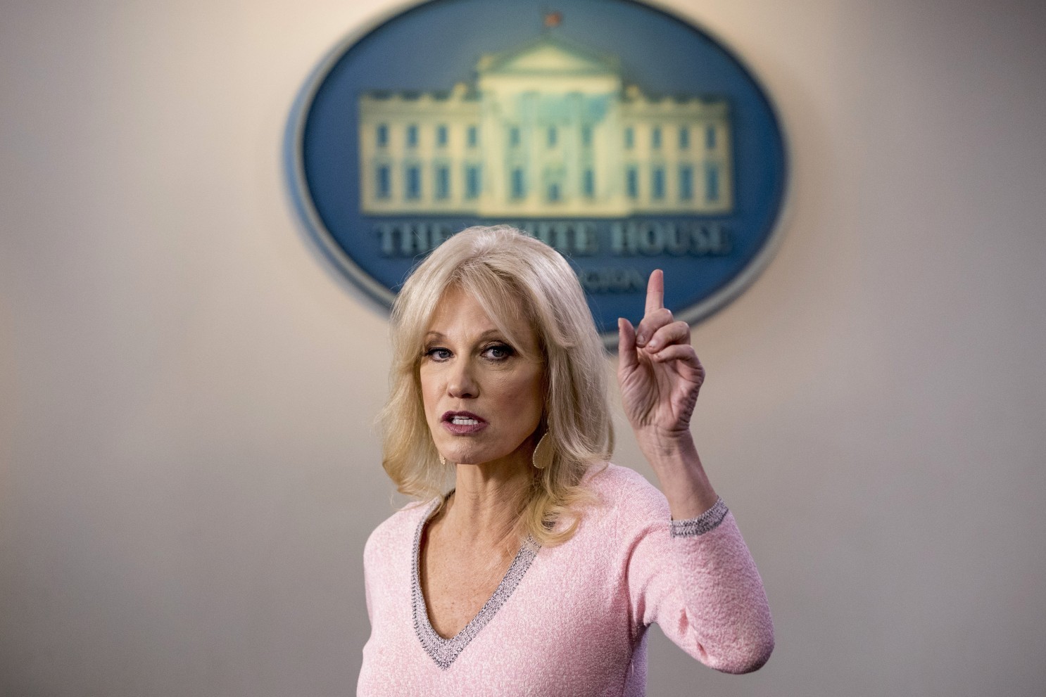 kellyanne-conway-leaving-white-house