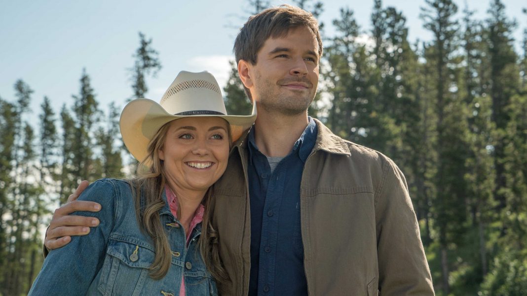 Does Mallory come back to Heartland in season 16?