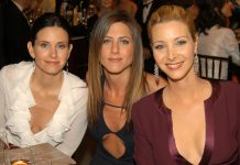Friends: Jennifer Aniston, Lisa Kudrow and Courteney Cox Reunite! FRIENDS girls