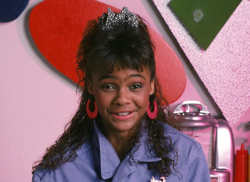 Saved By The Bell Lark Voorhies Will Return In The Role Of Lisa Turtle