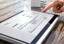 4 Pros and Cons of Using Free Invoice Generators