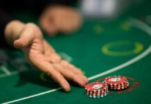 Gambling Etiquette: 9 Tips that Every Gambler Should Know