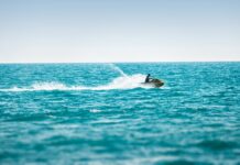 Adrenaline in Mami: Jet Skiing is an Exciting Activity!