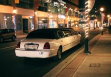 10 Benefits of Renting a Limo for Your Next Corporate Event