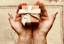 10 Best Thank You Gifts for Friends – 2024 Guide