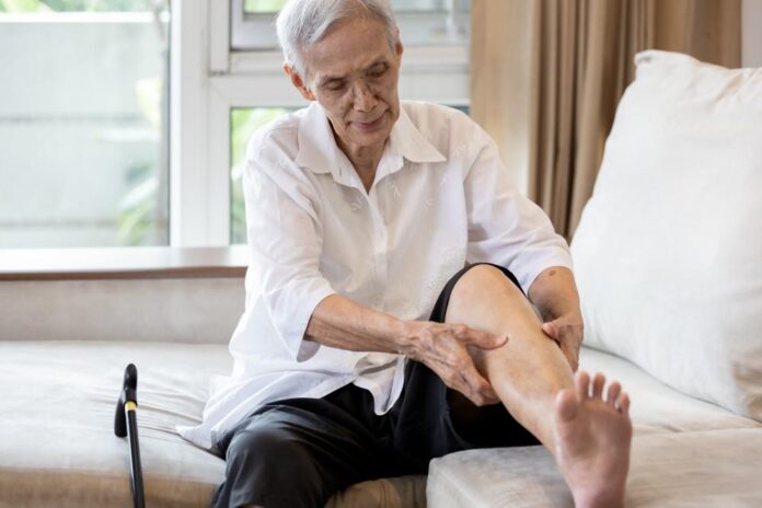 what-causes-swollen-ankles-in-seniors-the-nation-roar